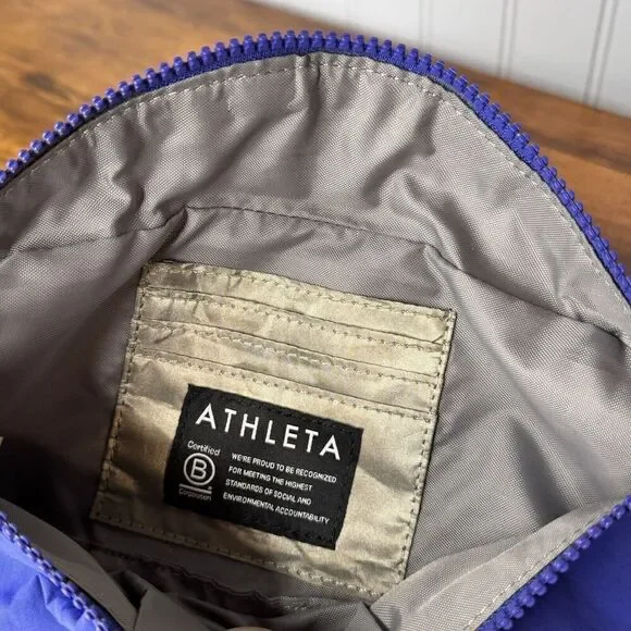 ATHLETA Kinetic Waist Pack Merlin Blue Nylon Adjustable Belt Fannie Bag 656732 - Picture 7 of 13